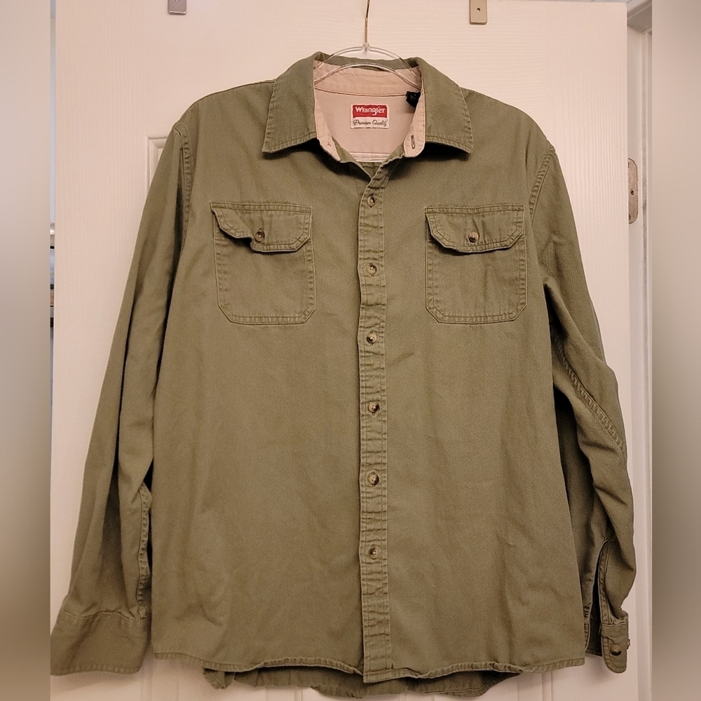 Wrangler Men's Olive Green Shirt